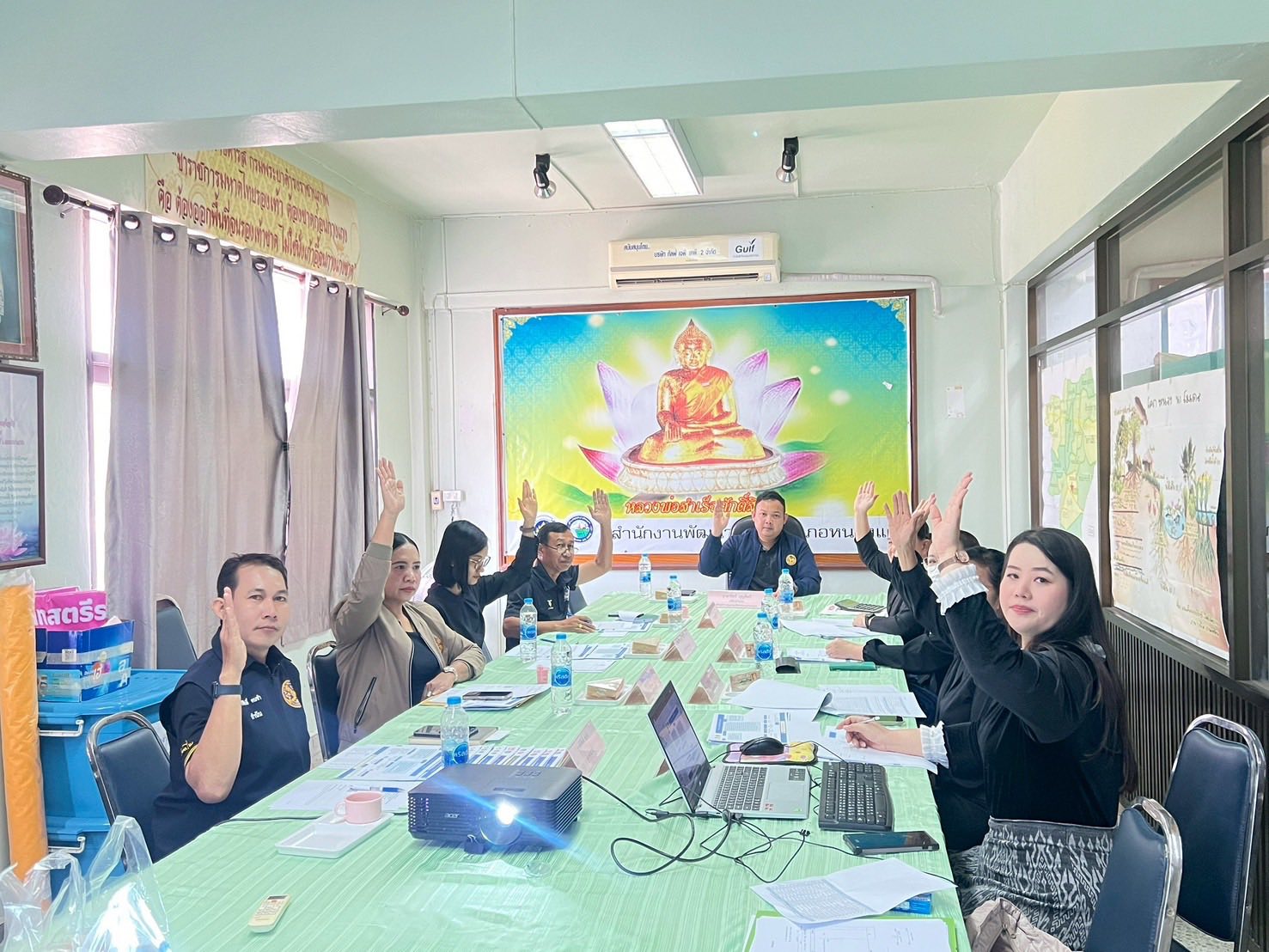 สพอ.หนองแค จัดประชุมคณะอนุกรรมการกลั่นกรองและติดตามการดำเนินงานกองทุนพัฒนาบทบาทสตรี อำเภอหนองแค ครั้งที่ 2/2569